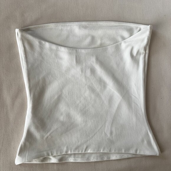 Aritzia Contour Tube Top - only worn once - Picture 4 of 4